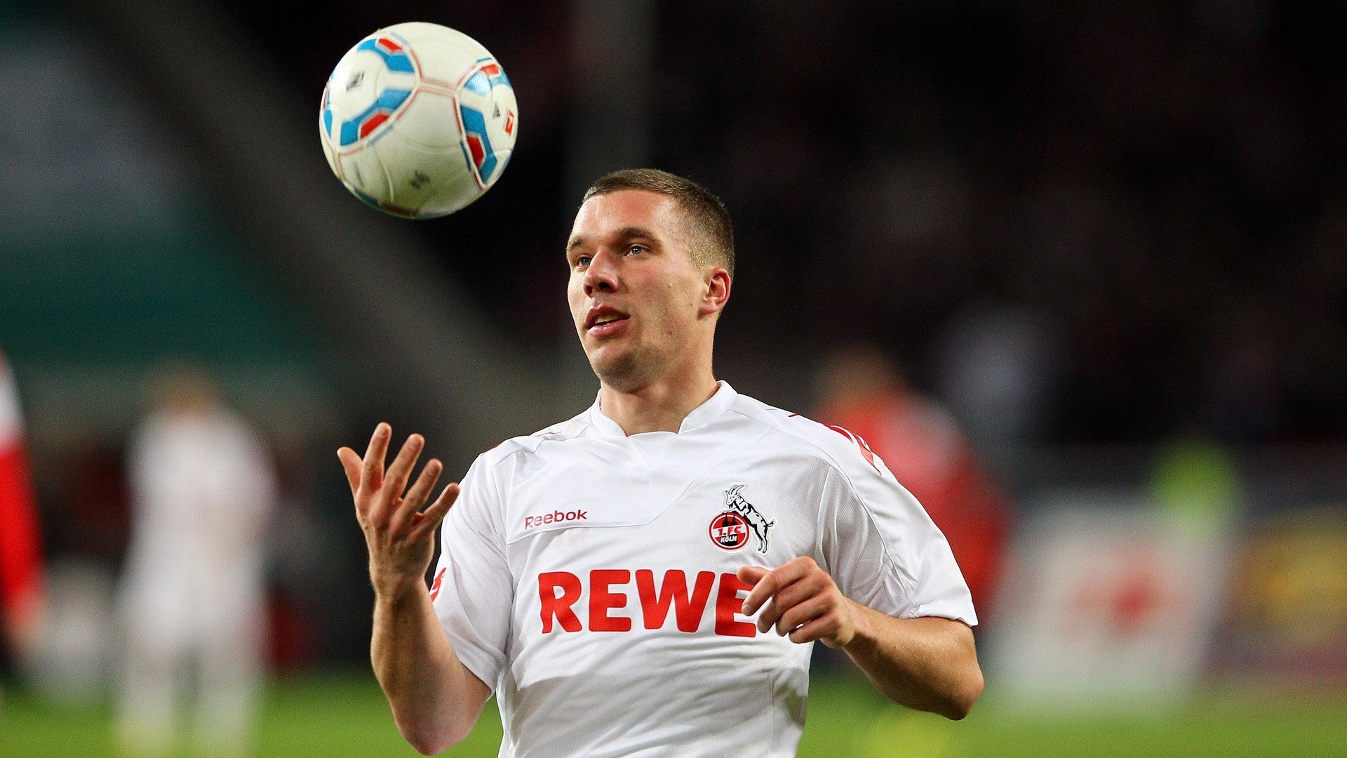 世界杯焦点战，新疆队提前终结悬念，雄鹿式防守震撼美加墨