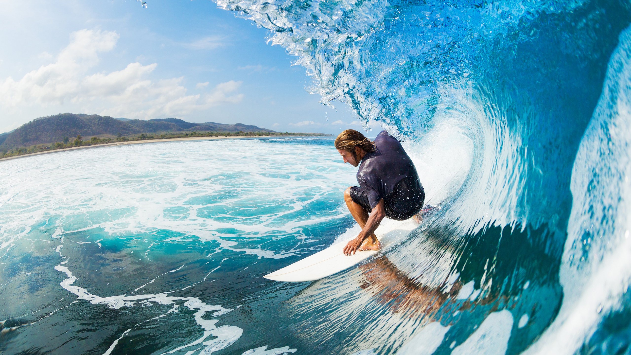 卡马文加之夜,当足球巨星在F1赛道上演压制级艺术