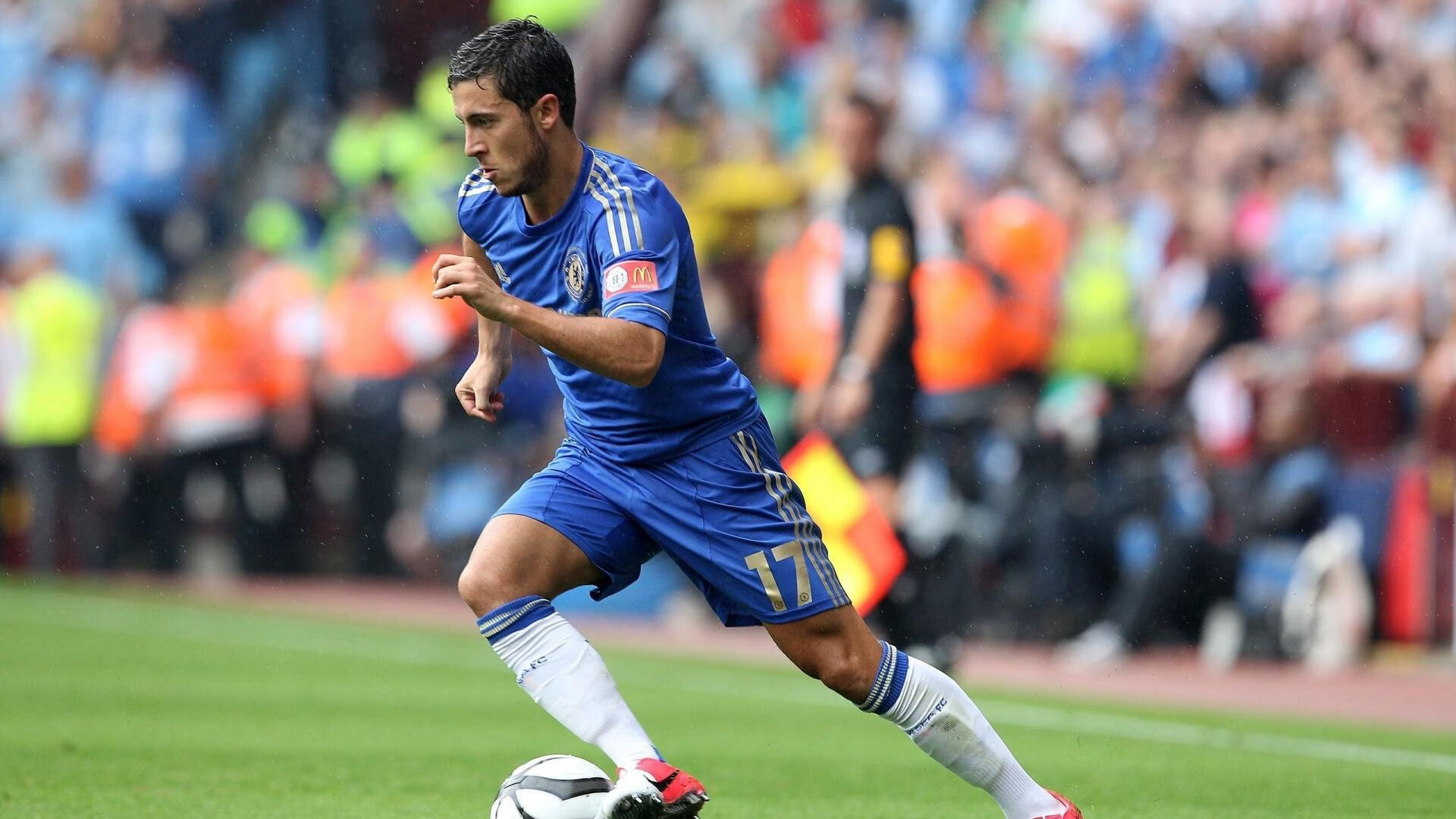 赛道上的逆袭,拉塞尔率领梅赛德斯鏖战威廉姆斯取胜