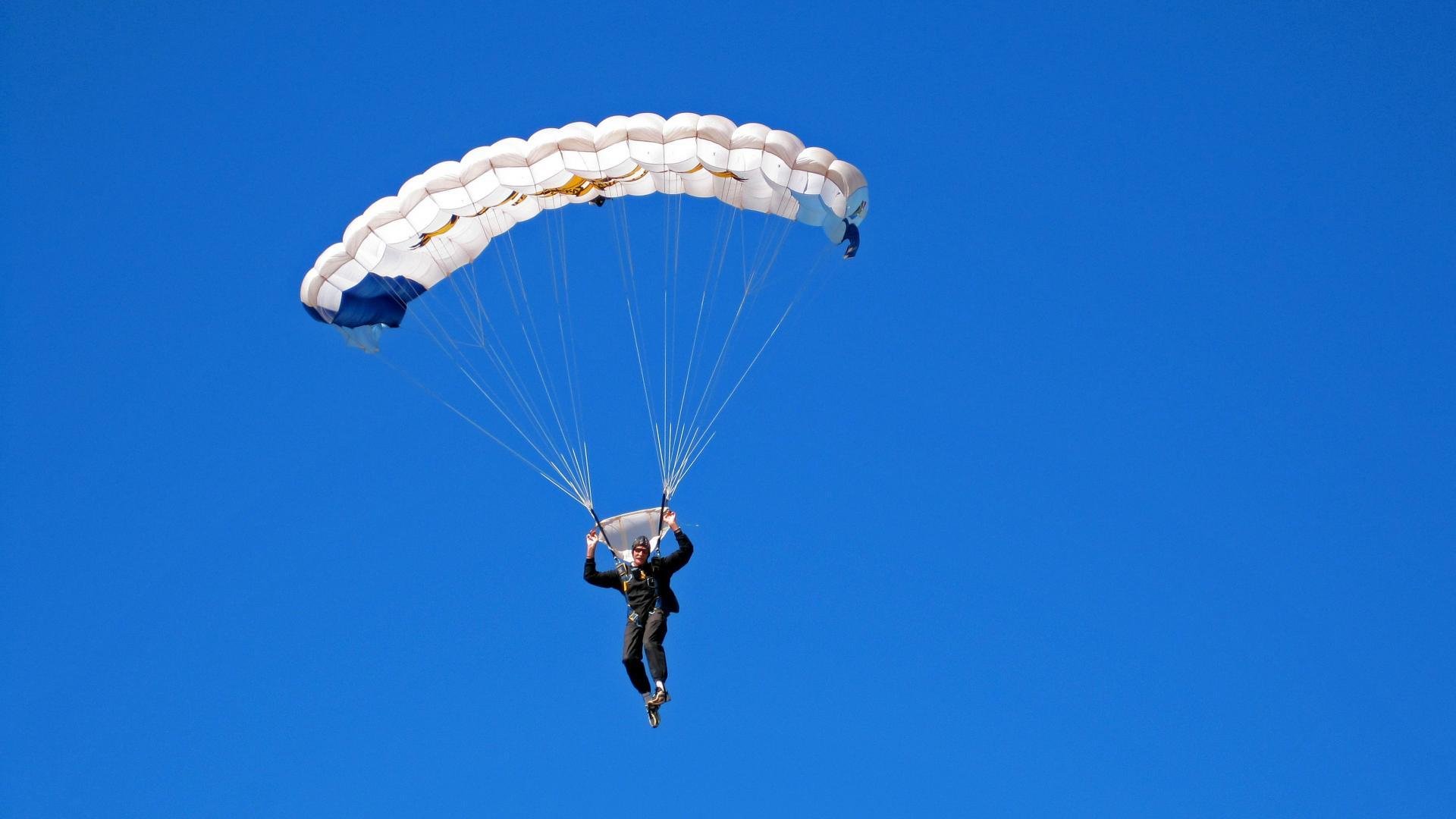 温网绝杀美网，蒂姆关键制胜背后的草地与硬地哲学